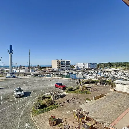 Le Rouget - Proche Du Port Et De La - Parking