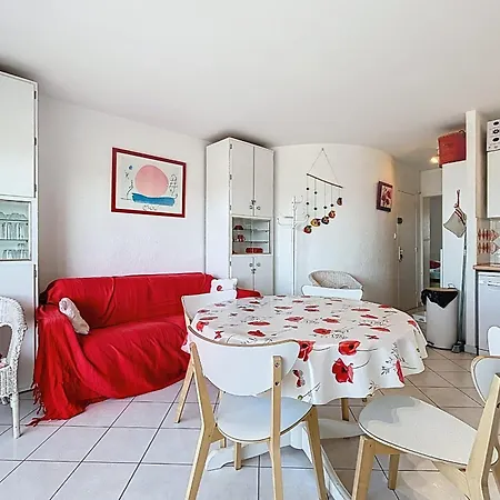 Le Rouget - Proche Du Port Et De La - Parking Apartment
